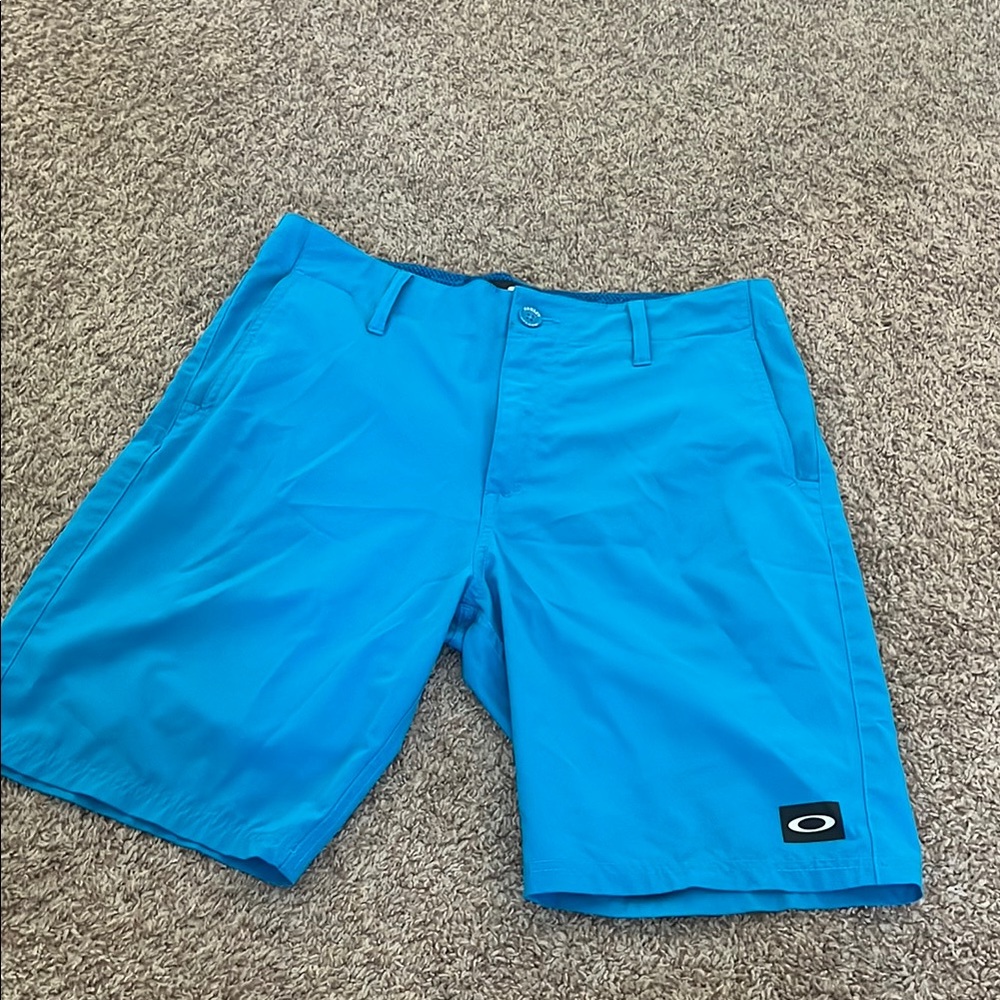 Oakley Men's Blue Shorts -size 31